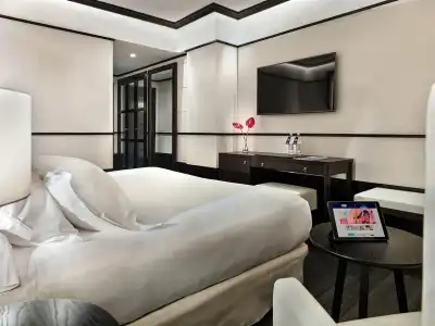 H10 Marina Barcelona - 40