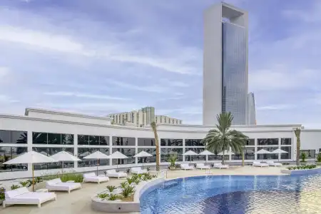 Radisson Blu & Resort, Abu Dhabi Corniche - 1