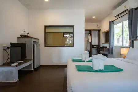 Southern Lanta Resort - 11