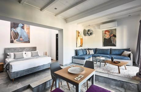 EmGard Suites - 106