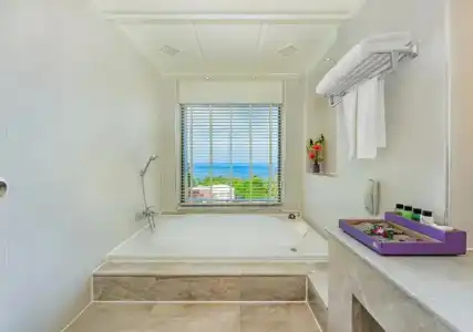 Diamond Cliff Resort & Spa, Patong Beach - 51