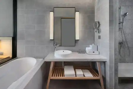 Four Points by Sheraton Phuket Patong Beach Resort - 74