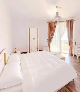 Majestic Apartment - 29