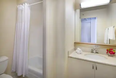 Ohia Waikiki Studio Suites - 14
