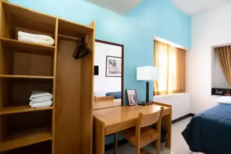 West Side YMCA Hostel - 17