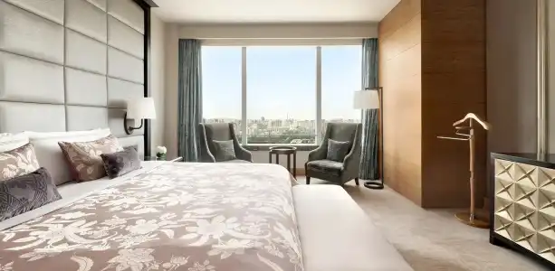 Kerry Pudong - 52