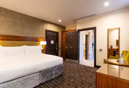 DoubleTree by Hilton London West End - 15