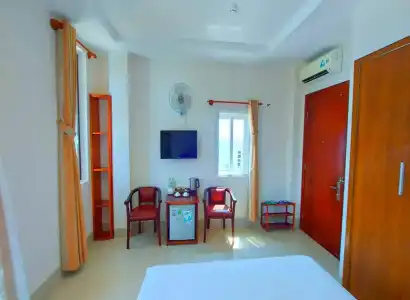 Ngoc Chau - 2