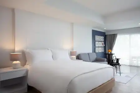 Anona Beachfront Phuket Resort - 79