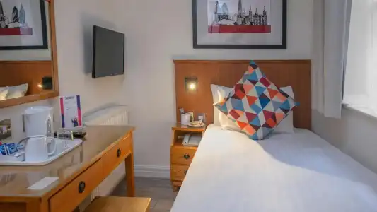 Queensway Sure Collection By Best Western - 37