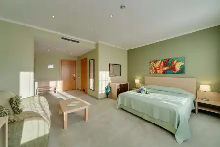 Nashotel - 48