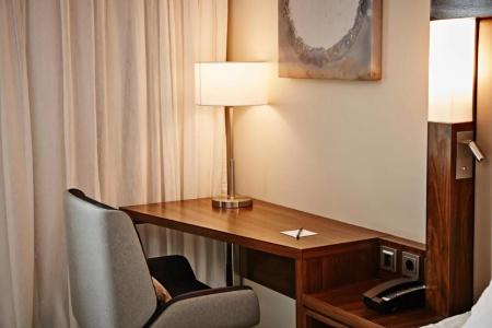 Courtyard by Marriott Reykjavik Keflavik Airport - 6