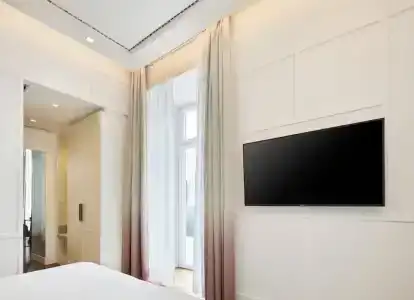 De Bonart Naples, Curio Collection by Hilton - 96