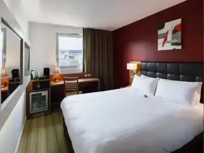 Best Western Clermont Ferrand Centre - 23