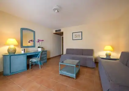BlueBay Banús - 44