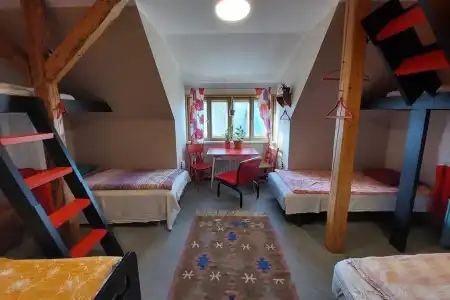 Looming Hostel - 37