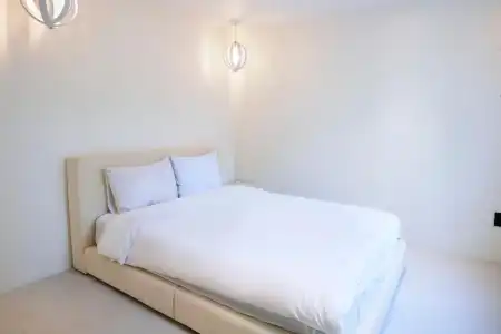 Canvas Hostel - 1