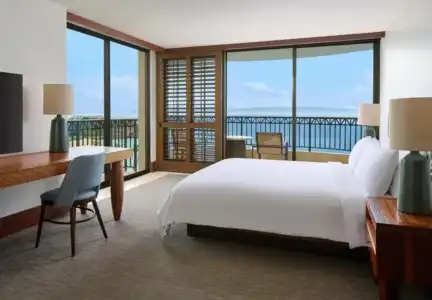 Royal Lahaina Resort & Bungalows - 1