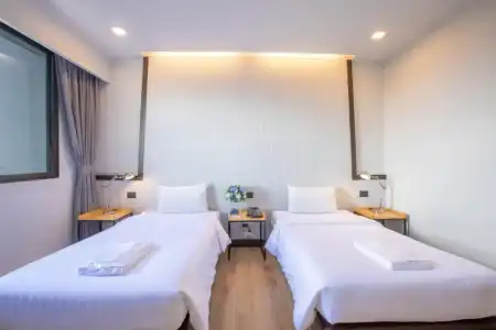The Siam - 13