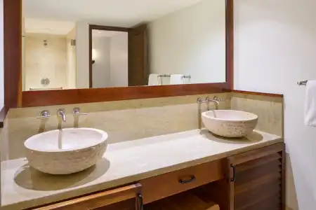 Royal Lahaina Resort & Bungalows - 50