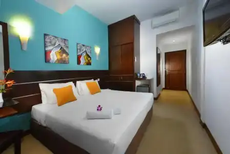 Bella Vista Waterfront Resort - 21