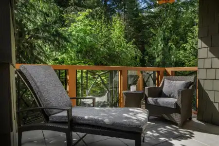 Four Seasons Resort Whistler - 19