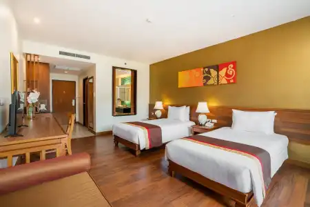 Naithonburi Beach Resort - 15