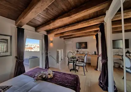 Trevi Palace Luxury Inn - 54