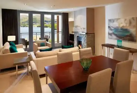 DoubleTree by Hilton Queenstown - 77