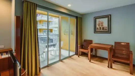 Elite Suites Patong - 73