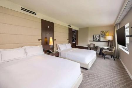 The Statler Dallas Curio Collection By Hilton - 55