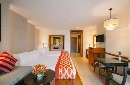 The Royal Paradise & Spa - 100