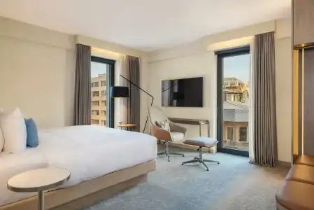 Courtyard By Marriott - 55