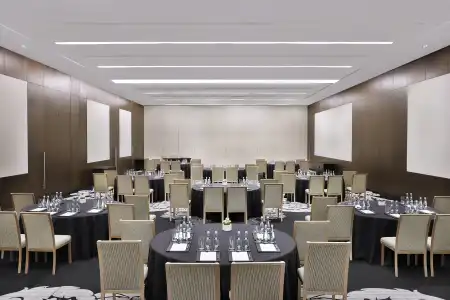 Conrad Abu Dhabi Etihad Towers - 0