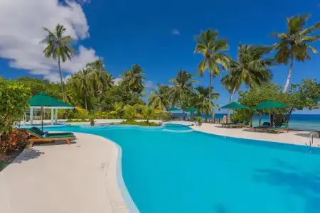 Equator Village - 14