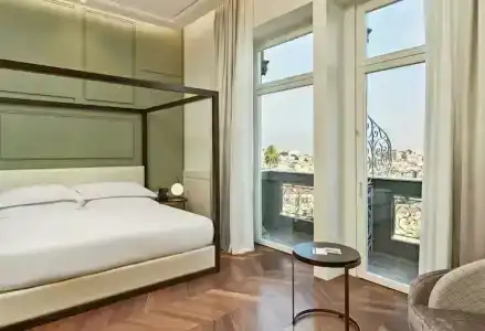 De Bonart Naples, Curio Collection by Hilton - 91