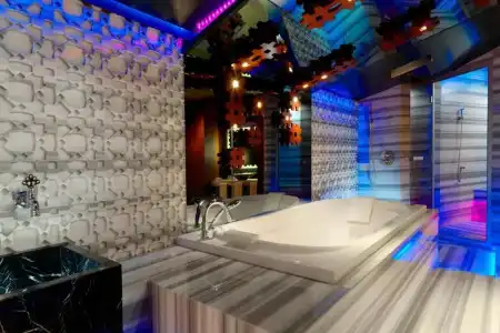 W - Adults Only - 89
