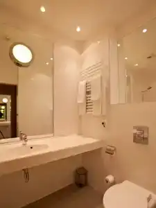 Amber Spa Boutique - 21