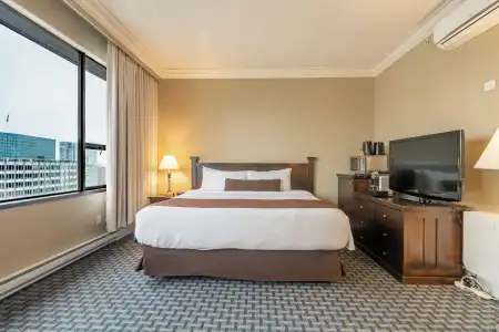 Century Plaza - 79