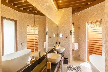 Mercure Maldives Kooddoo Adults Only Resort - 29
