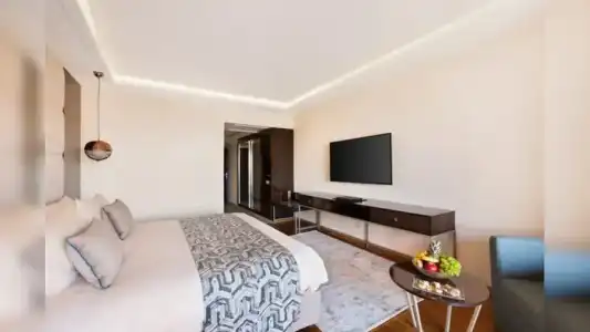 Savoy Le Grand - 51