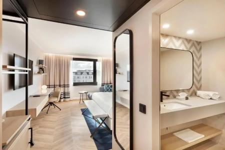 DoubleTree by Hilton Berlin Ku'damm - 16