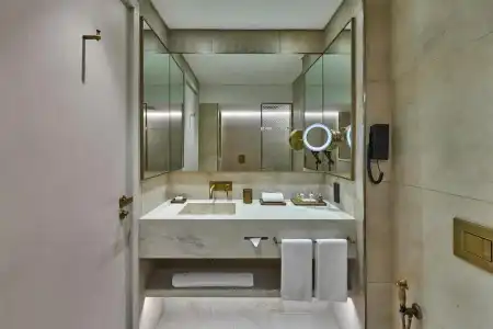 ERTH Abu Dhabi - 25