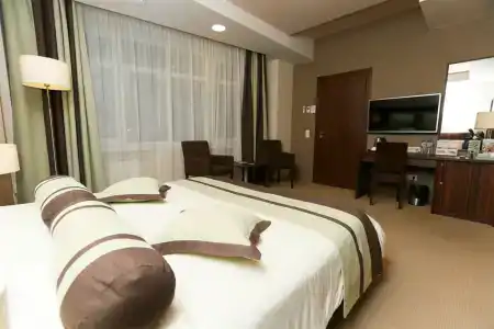 Spa Best Western Russian Manchester - 67