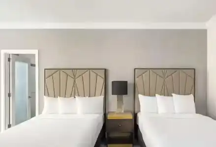 Martinique New York on Broadway, Curio Collection by Hilton - 32