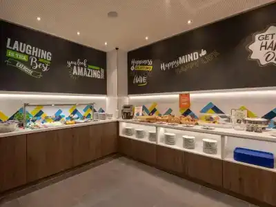 Hampton by Hilton Dusseldorf City Centre - 12