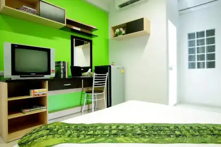 Smile Inn - 45