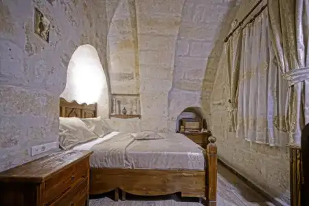 Maccan Cave - 104