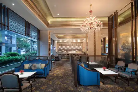 Crowne Plaza Shanghai Nanjing Road by IHG - 17