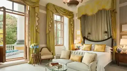 Four Seasons Lion Palace - 156